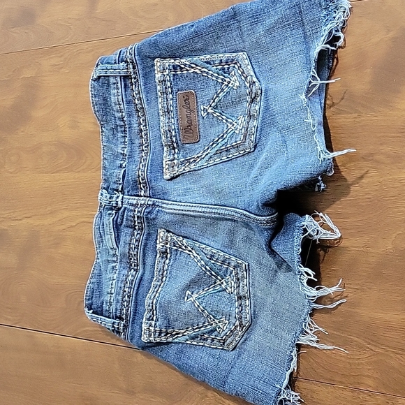 Wrangler cropped shorts - Picture 2 of 2